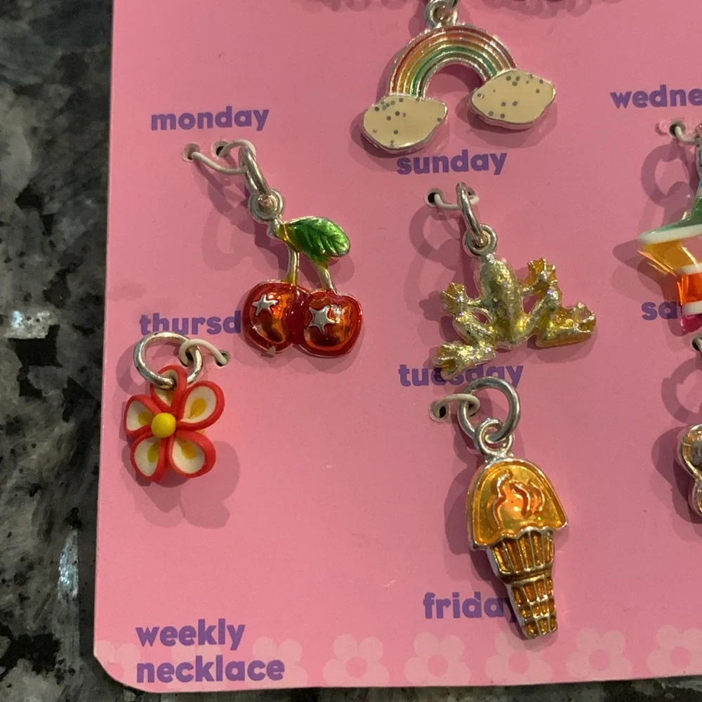 🎁NEW Weekly Necklace Girls 7 Charms Change Nickel Free Hypo Allergenic Gift